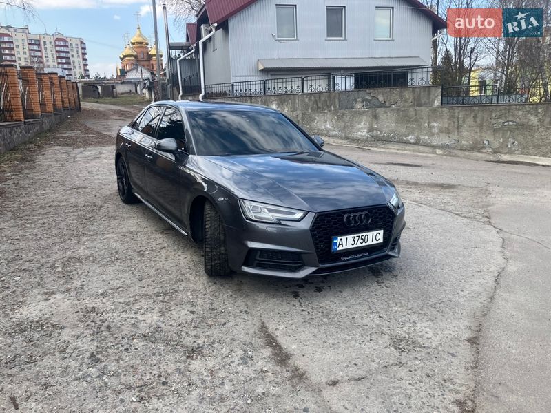 Седан Audi A4 2018 в Обухове