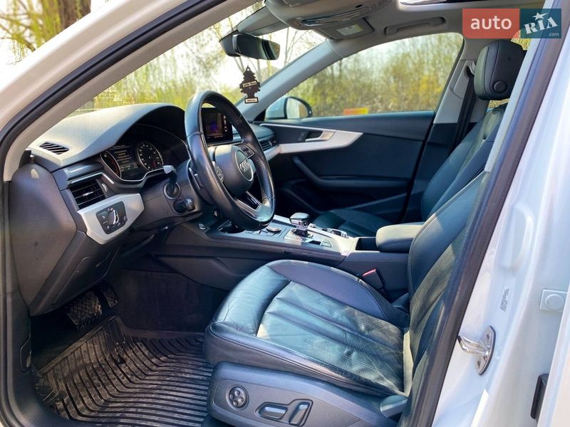 Седан Audi A4 2017 в Ужгороді