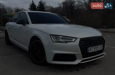 Седан Audi A4 2017 в Днепре