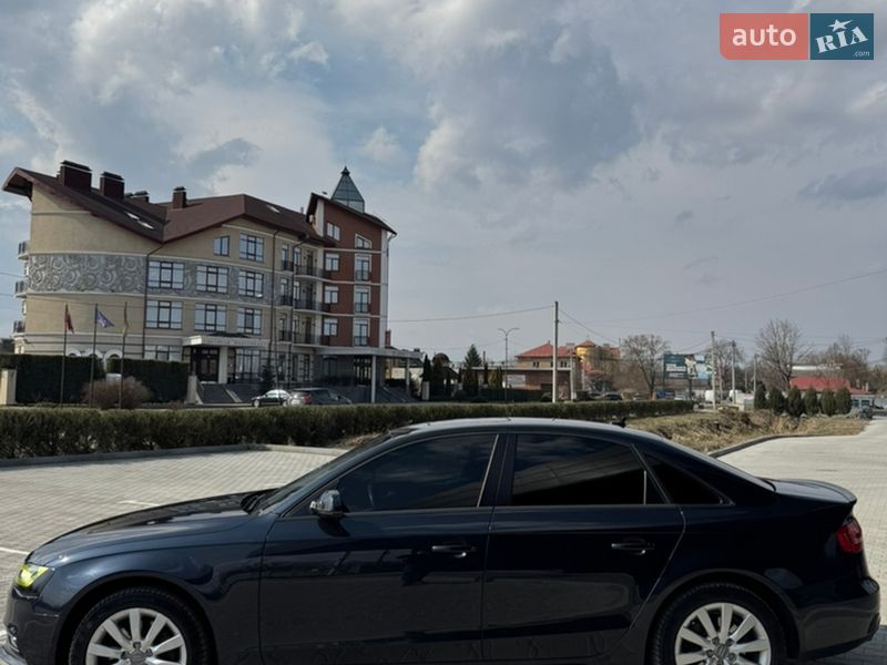 Седан Audi A4 2014 в Шептицькому