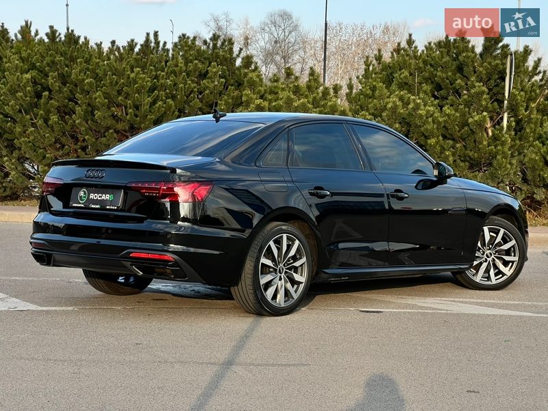 Седан Audi A4 2021 в Києві