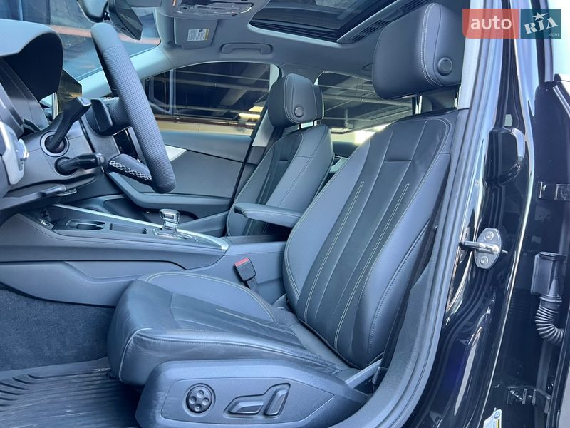 Седан Audi A4 2021 в Києві