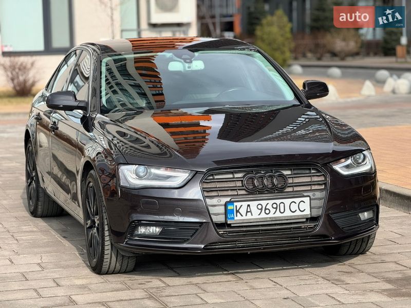 Седан Audi A4 2013 в Києві