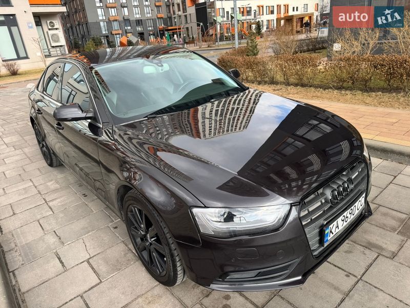 Седан Audi A4 2013 в Києві
