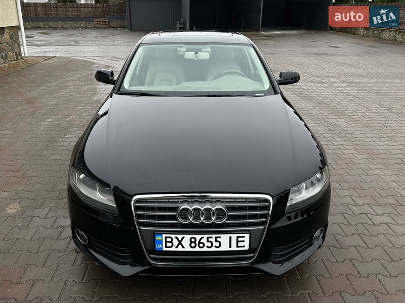 Седан Audi A4 2011 в Дунаївцях