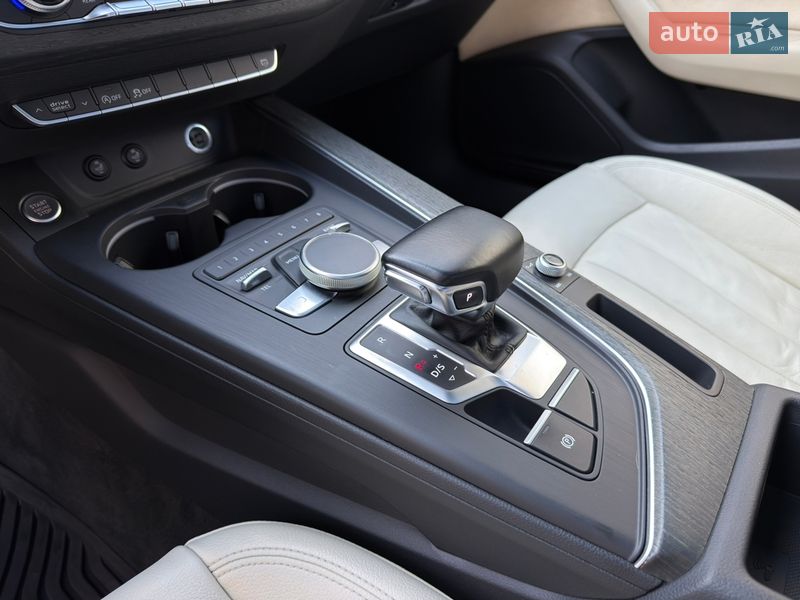 Седан Audi A4 2017 в Києві
