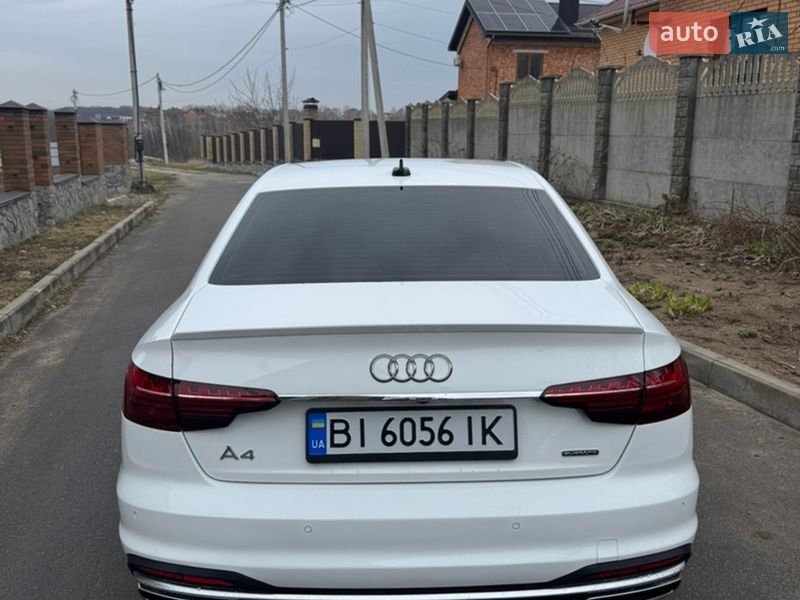 Седан Audi A4 2021 в Полтаві