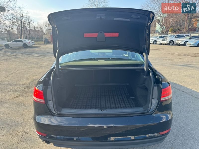 Седан Audi A4 2016 в Киеве фото 27 Седан Audi A4 2016 в Киеве