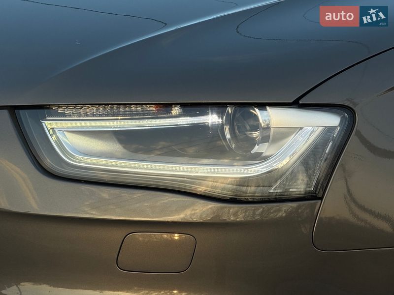 Седан Audi A4 2012 в Києві