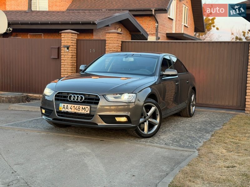 Седан Audi A4 2012 в Києві