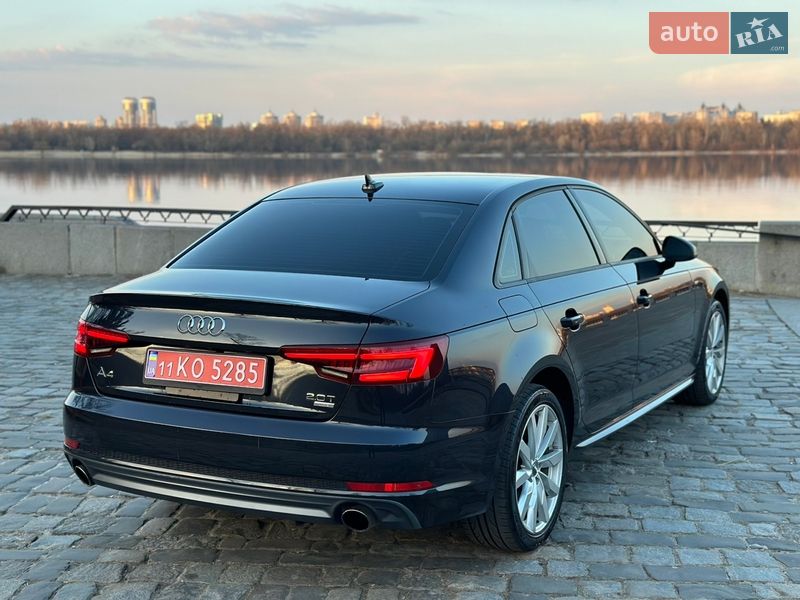 Седан Audi A4 2018 в Киеве