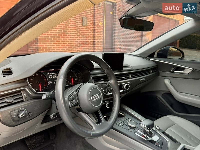 Седан Audi A4 2018 в Днепре