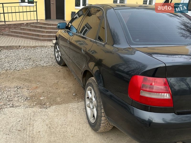 Седан Audi A4 1999 в Бориславе