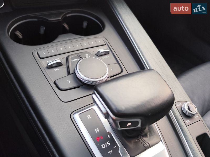 Седан Audi A4 2017 в Чернигове
