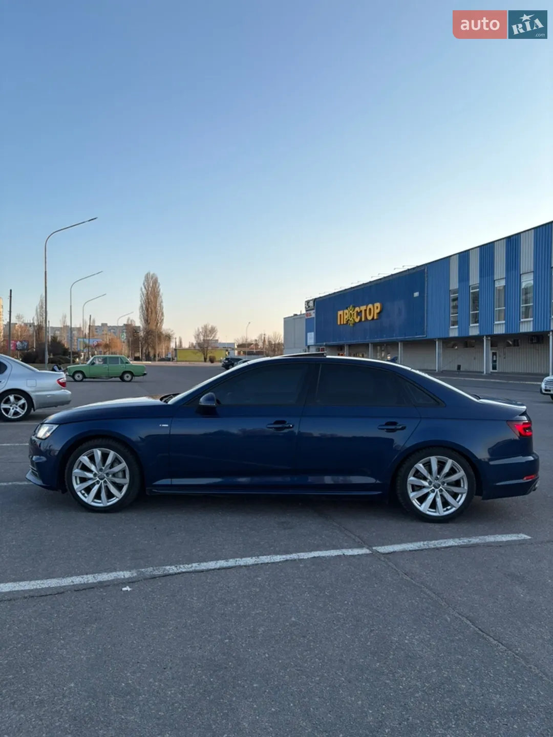 2017 Audi A4 - мініатюра 3