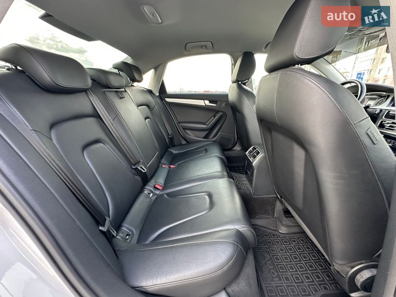 Седан Audi A4 2015 в Виннице