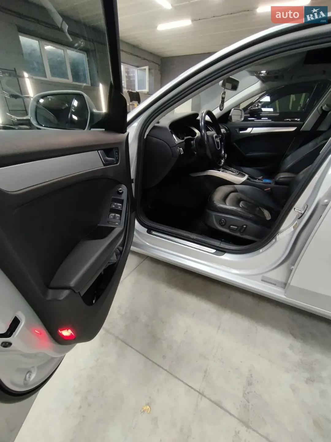 2011 Audi A4 - мініатюра 7