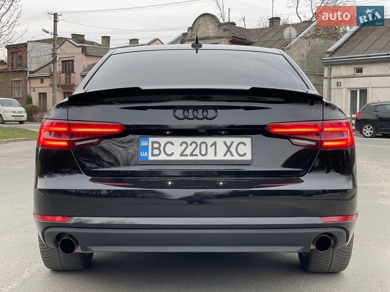 Седан Audi A4 2018 в Львові