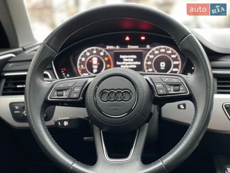Седан Audi A4 2018 в Львові