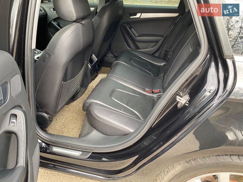 Седан Audi A4 2013 в Киеве
