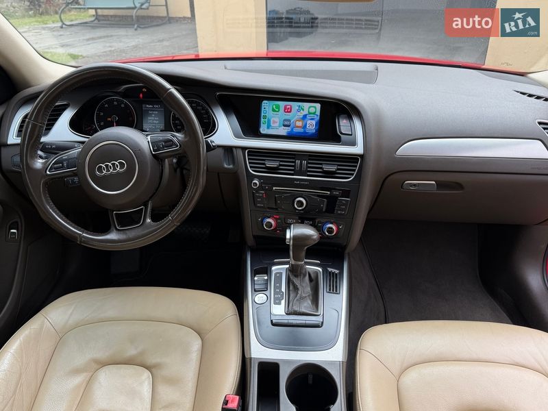 Седан Audi A4 2015 в Радехове