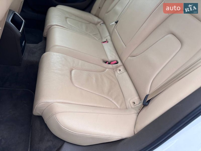 Седан Audi A4 2014 в Коломые