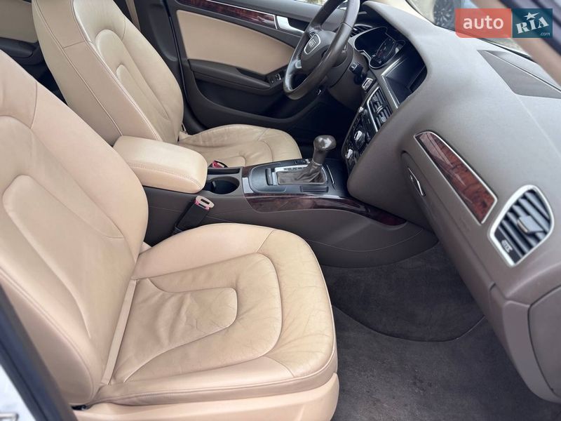 Седан Audi A4 2014 в Коломые