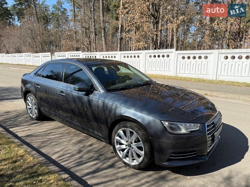 Седан Audi A4 2017 в Киеве