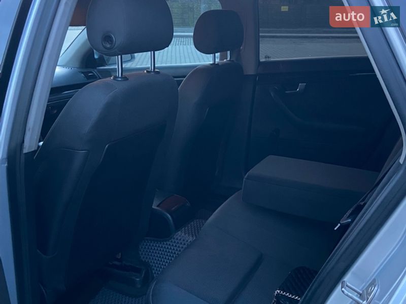 Седан Audi A4 2001 в Хмельницькому