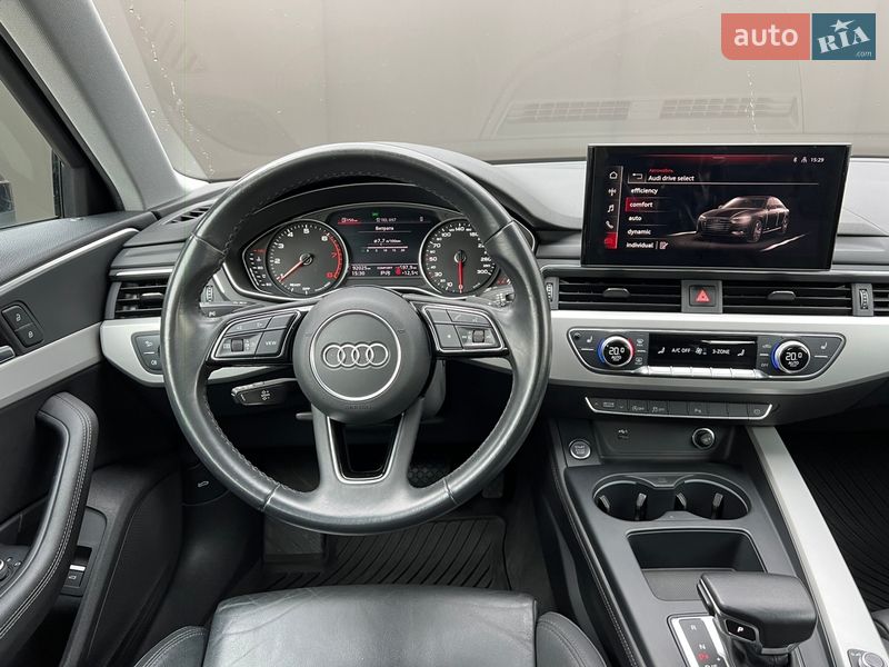 Седан Audi A4 2020 в Львове