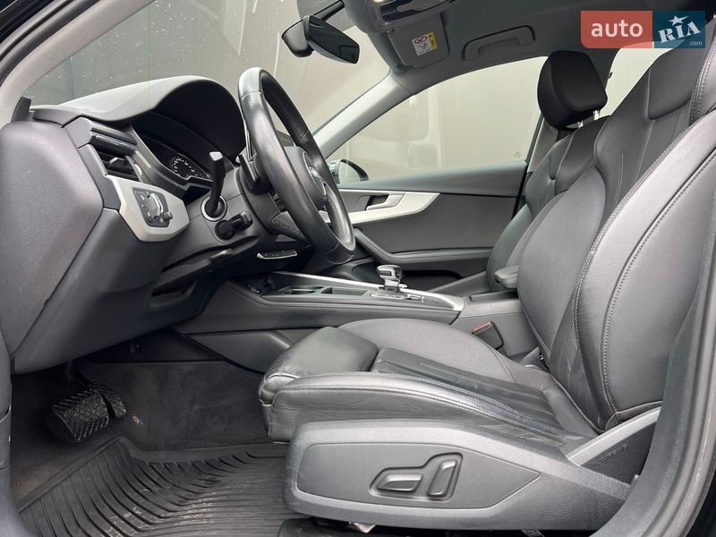 Седан Audi A4 2020 в Львове