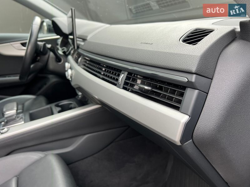 Седан Audi A4 2020 в Львове