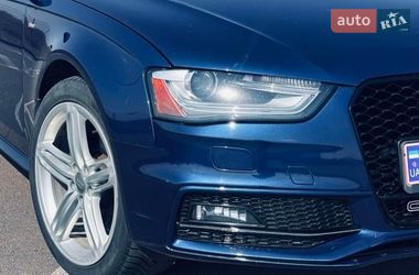 Седан Audi A4 2015 в Рівному