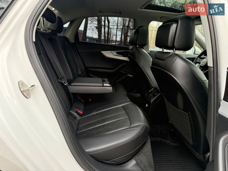 Седан Audi A4 2017 в Киеве