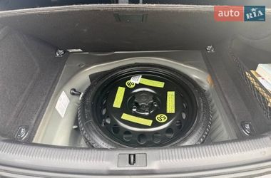 Седан Audi A4 2012 в Львове