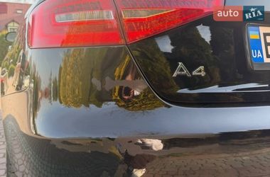 Седан Audi A4 2012 в Львове