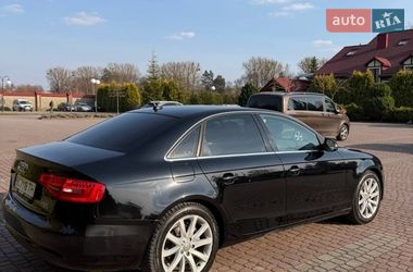 Седан Audi A4 2012 в Львове