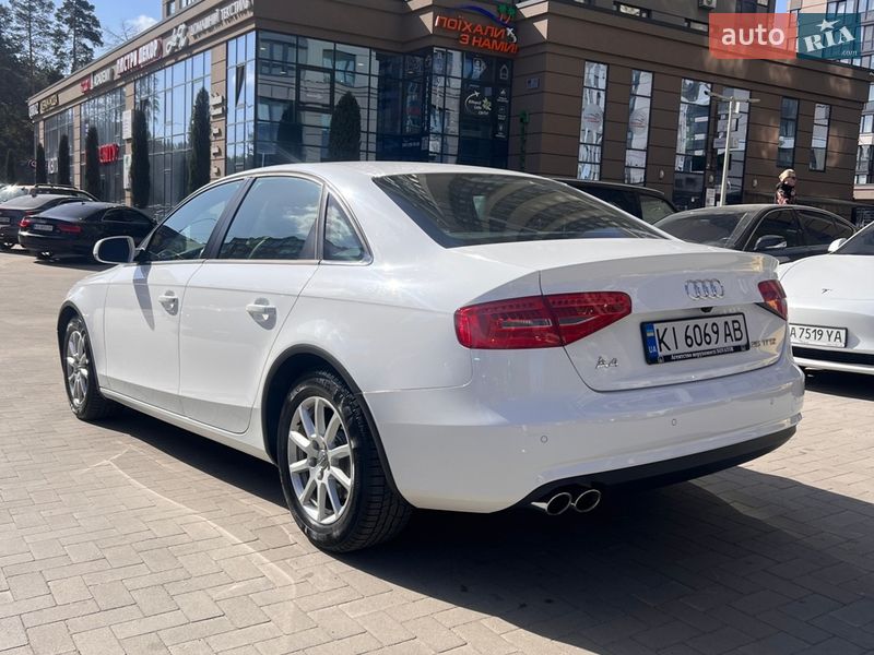 Седан Audi A4 2014 в Ирпене