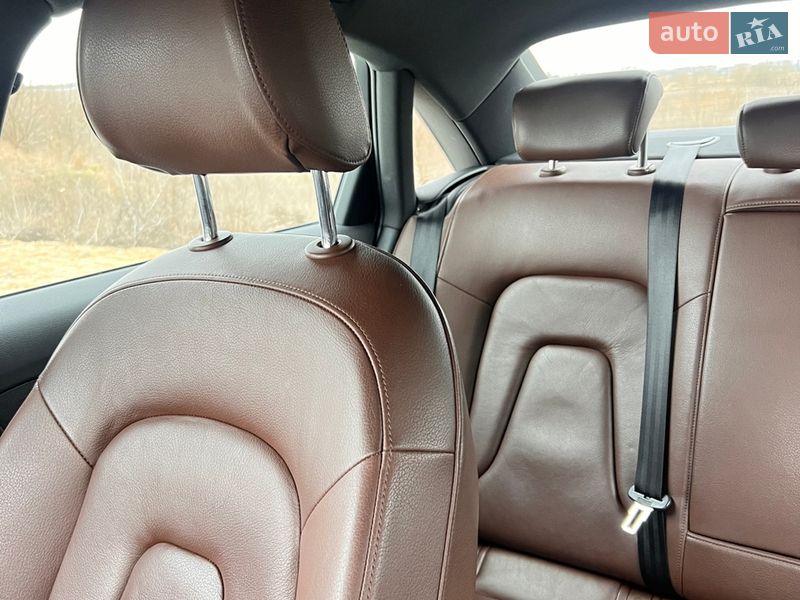 Седан Audi A4 2014 в Ирпене