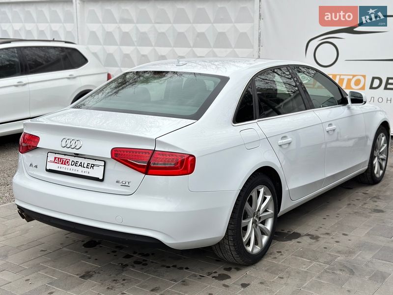 Седан Audi A4 2013 в Києві