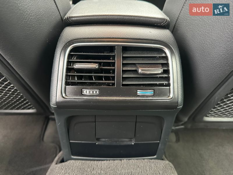 Седан Audi A4 2013 в Києві