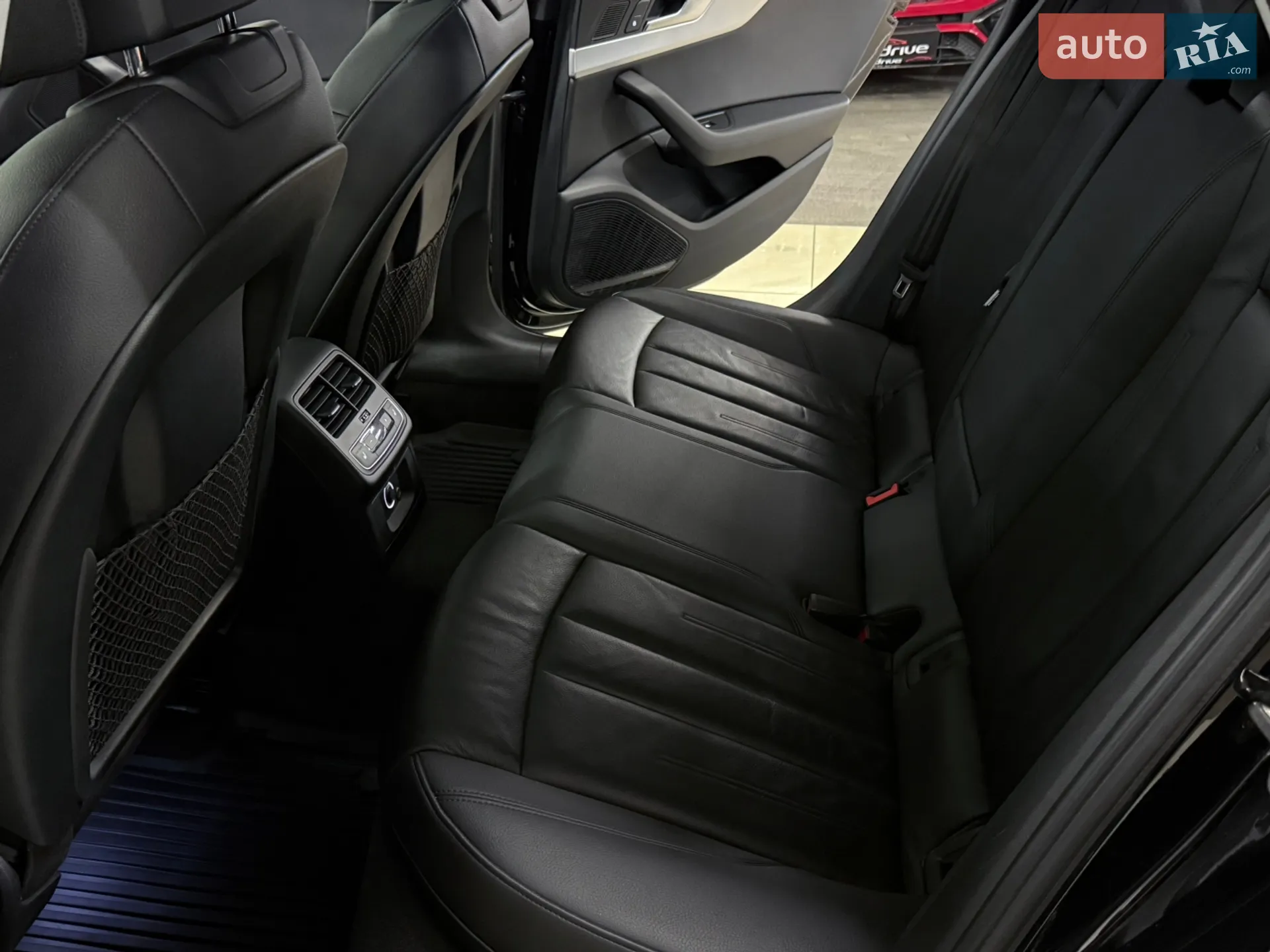 2017 Audi A4 - мініатюра 23