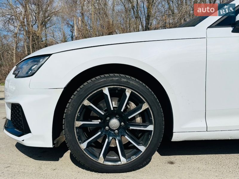 Седан Audi A4 2017 в Дніпрі