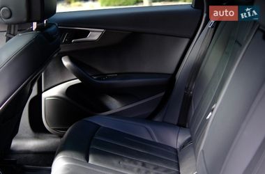 Седан Audi A4 2019 в Києві
