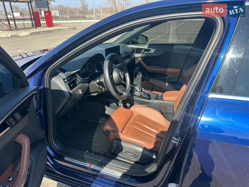 Седан Audi A4 2020 в Киеве