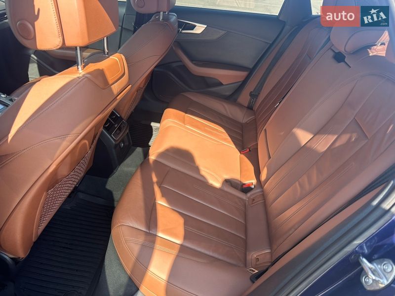 Седан Audi A4 2020 в Киеве