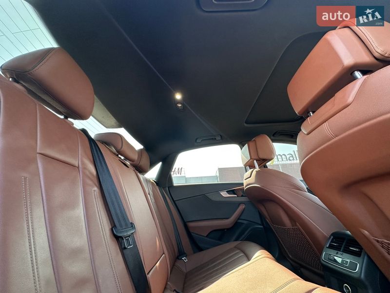 Седан Audi A4 2020 в Киеве