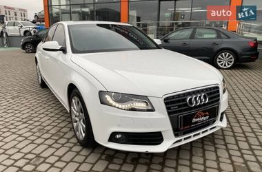 Седан Audi A4 2012 в Львові