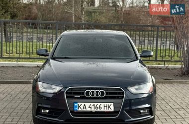 Седан Audi A4 2013 в Львове