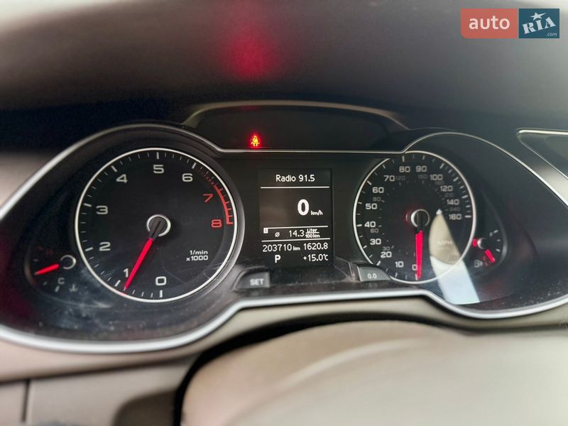Седан Audi A4 2013 в Львове